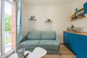 Modern studio with jacuzzi near Le Havre station and center Welkeys